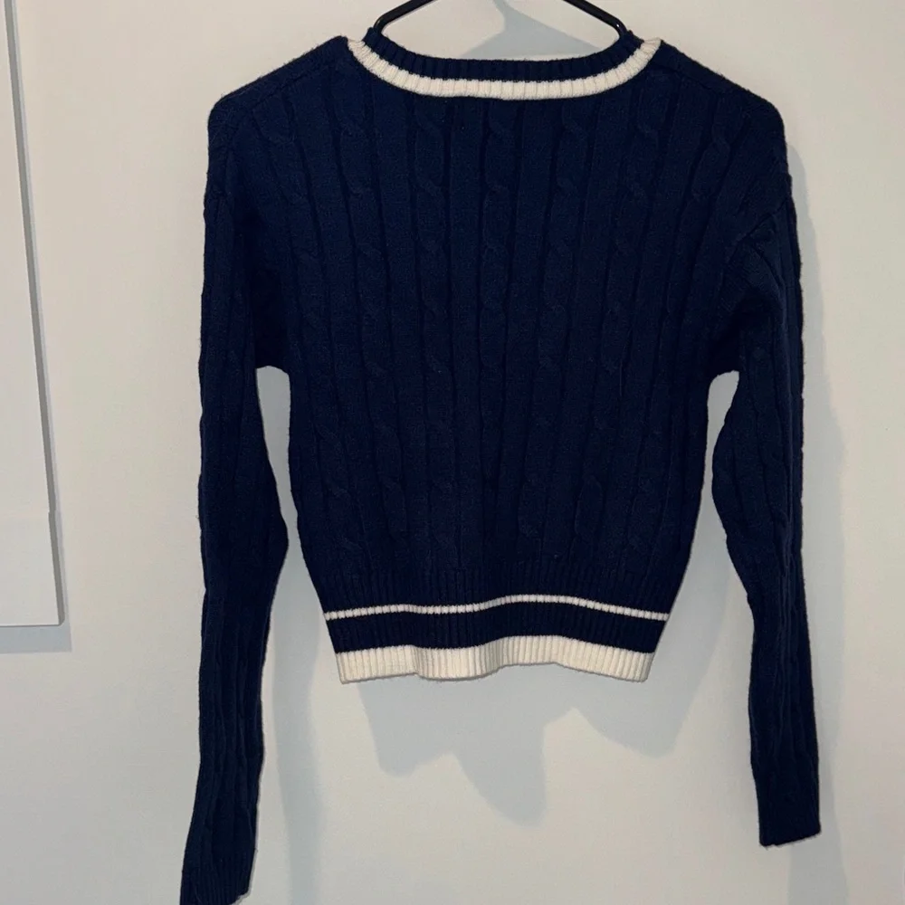 Willow & Wind Navy V-Neck Sweater